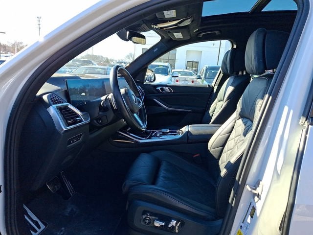 2024 BMW X7 xDrive40i Sports Activity Vehicle