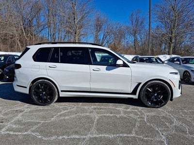 2024 BMW X7 xDrive40i Sports Activity Vehicle