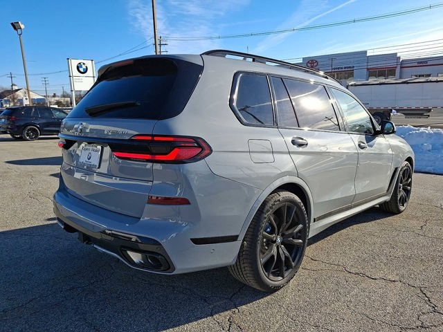 2026 BMW X7 xDrive40i Sports Activity Vehicle
