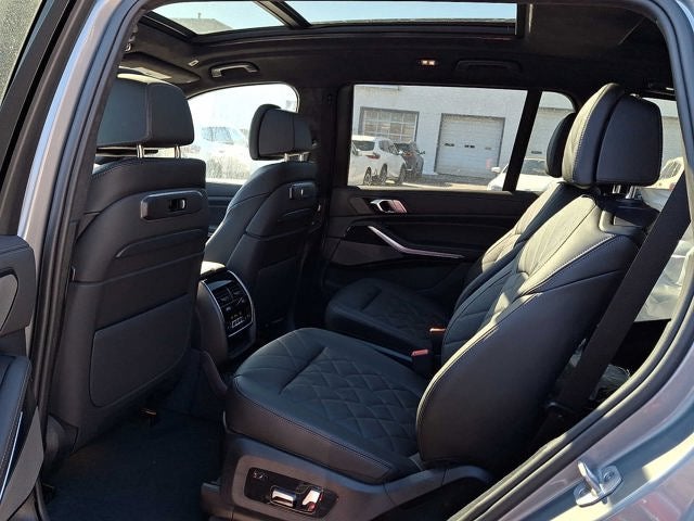 2026 BMW X7 xDrive40i Sports Activity Vehicle