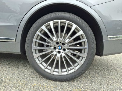 2026 BMW X7 xDrive40i Sports Activity Vehicle