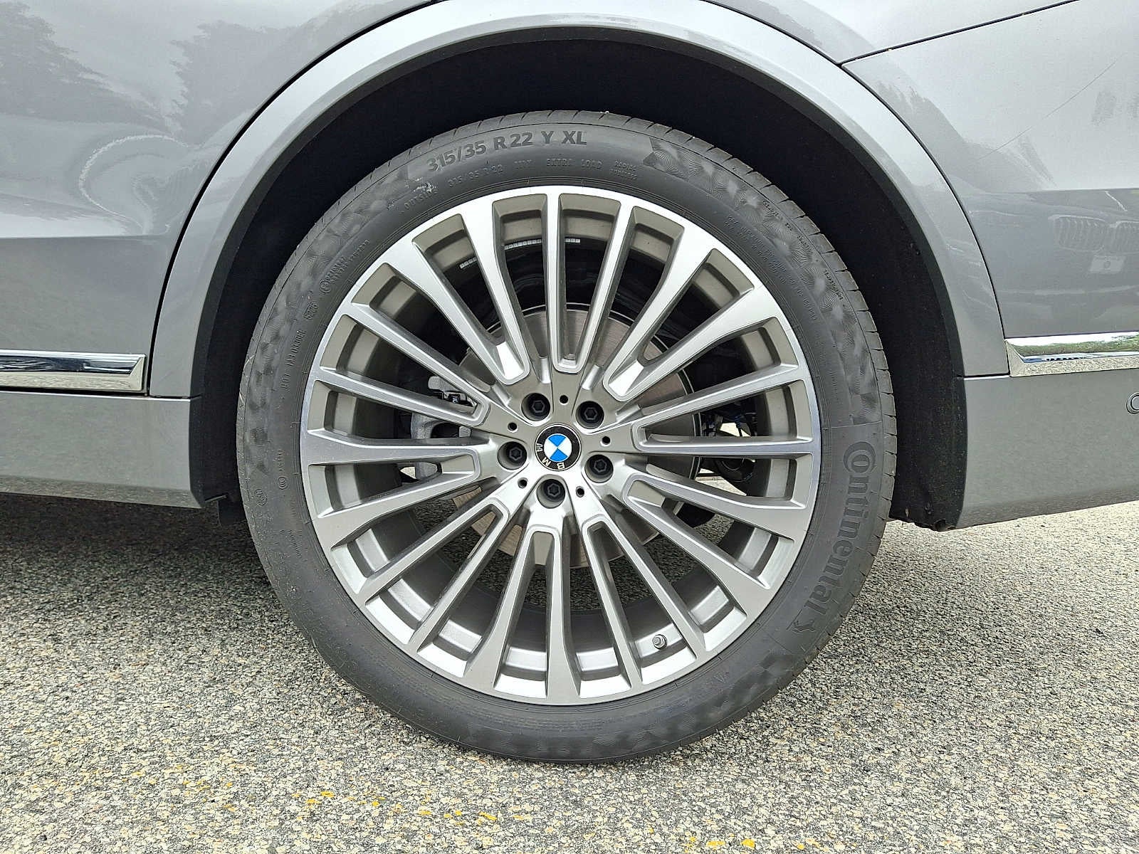 2026 BMW X7 xDrive40i Sports Activity Vehicle