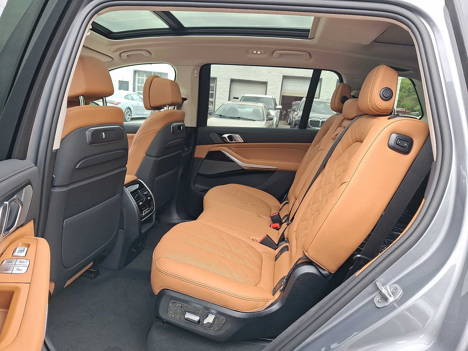 2026 BMW X7 xDrive40i Sports Activity Vehicle