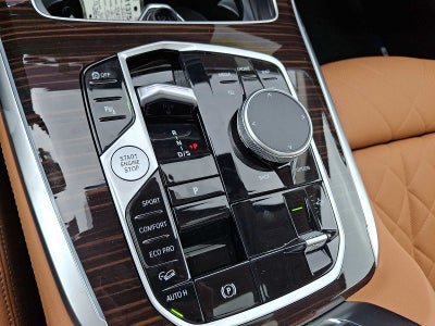 2026 BMW X7 xDrive40i Sports Activity Vehicle