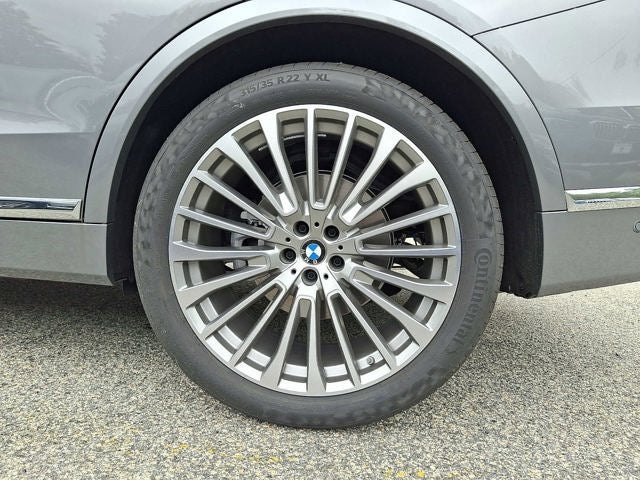 2026 BMW X7 xDrive40i Sports Activity Vehicle