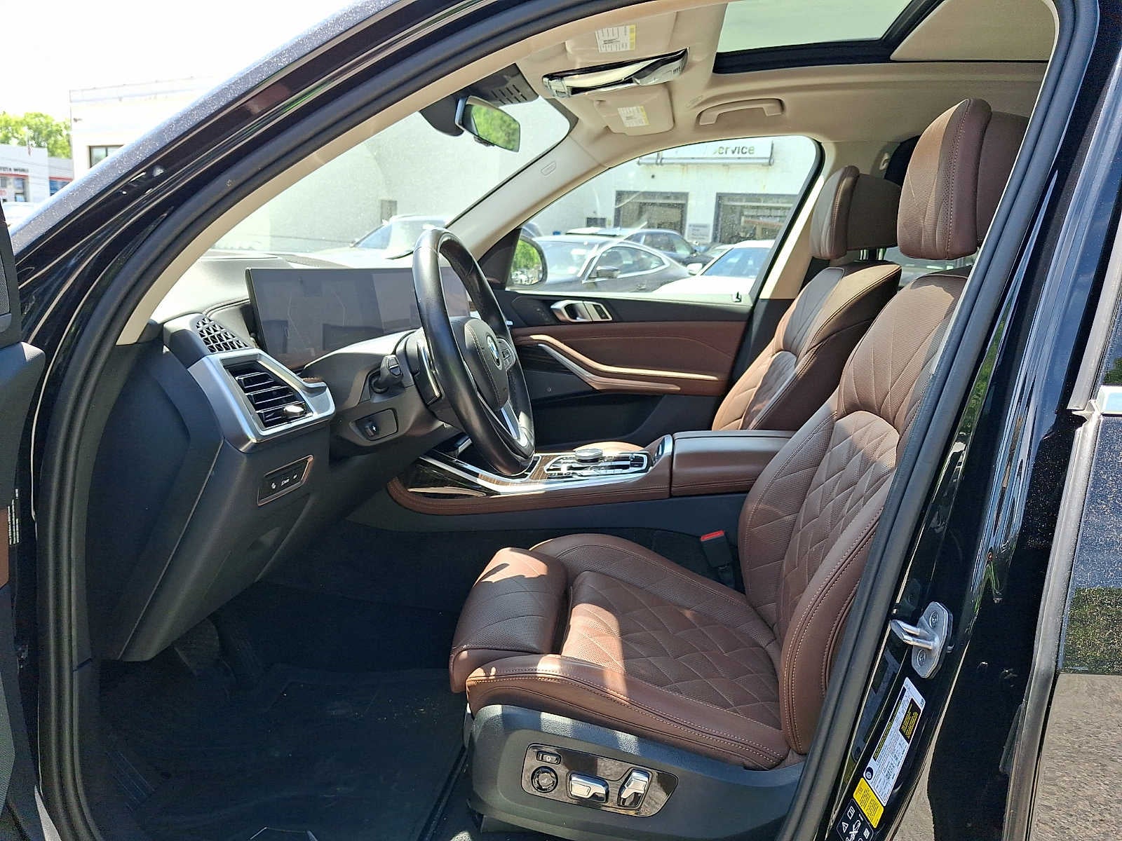 2024 BMW X7 xDrive40i Sports Activity Vehicle