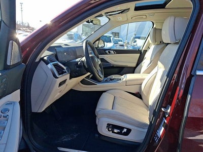 2025 BMW X7 xDrive40i Sports Activity Vehicle