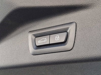 2025 BMW X7 xDrive40i Sports Activity Vehicle