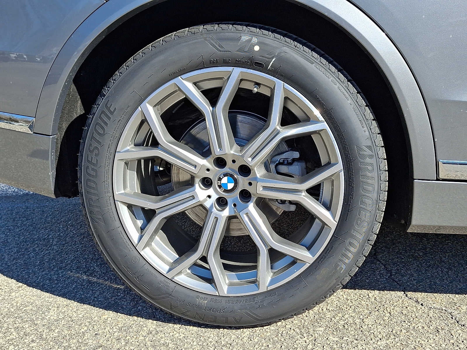 2026 BMW X7 xDrive40i Sports Activity Vehicle