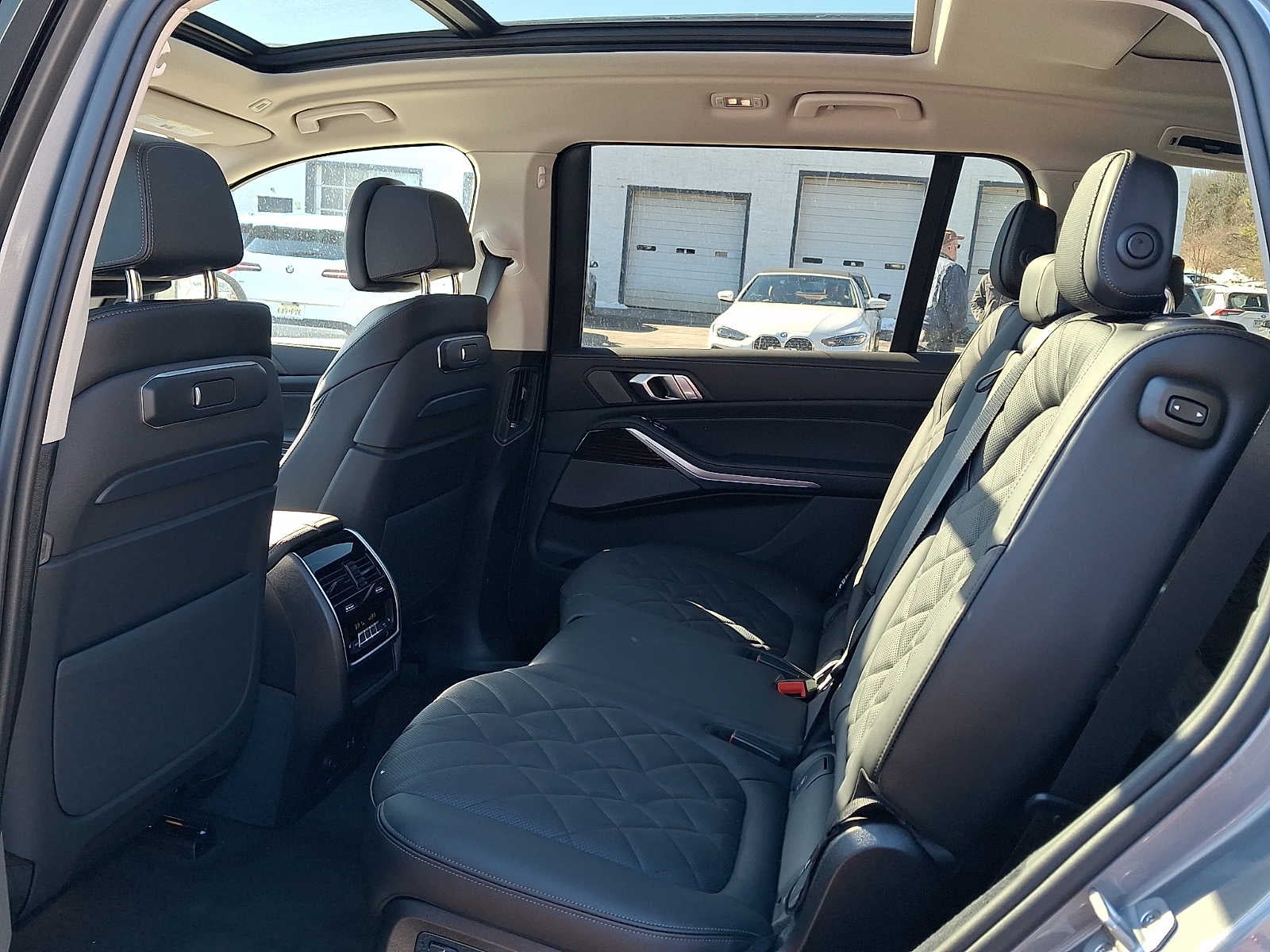 2026 BMW X7 xDrive40i Sports Activity Vehicle