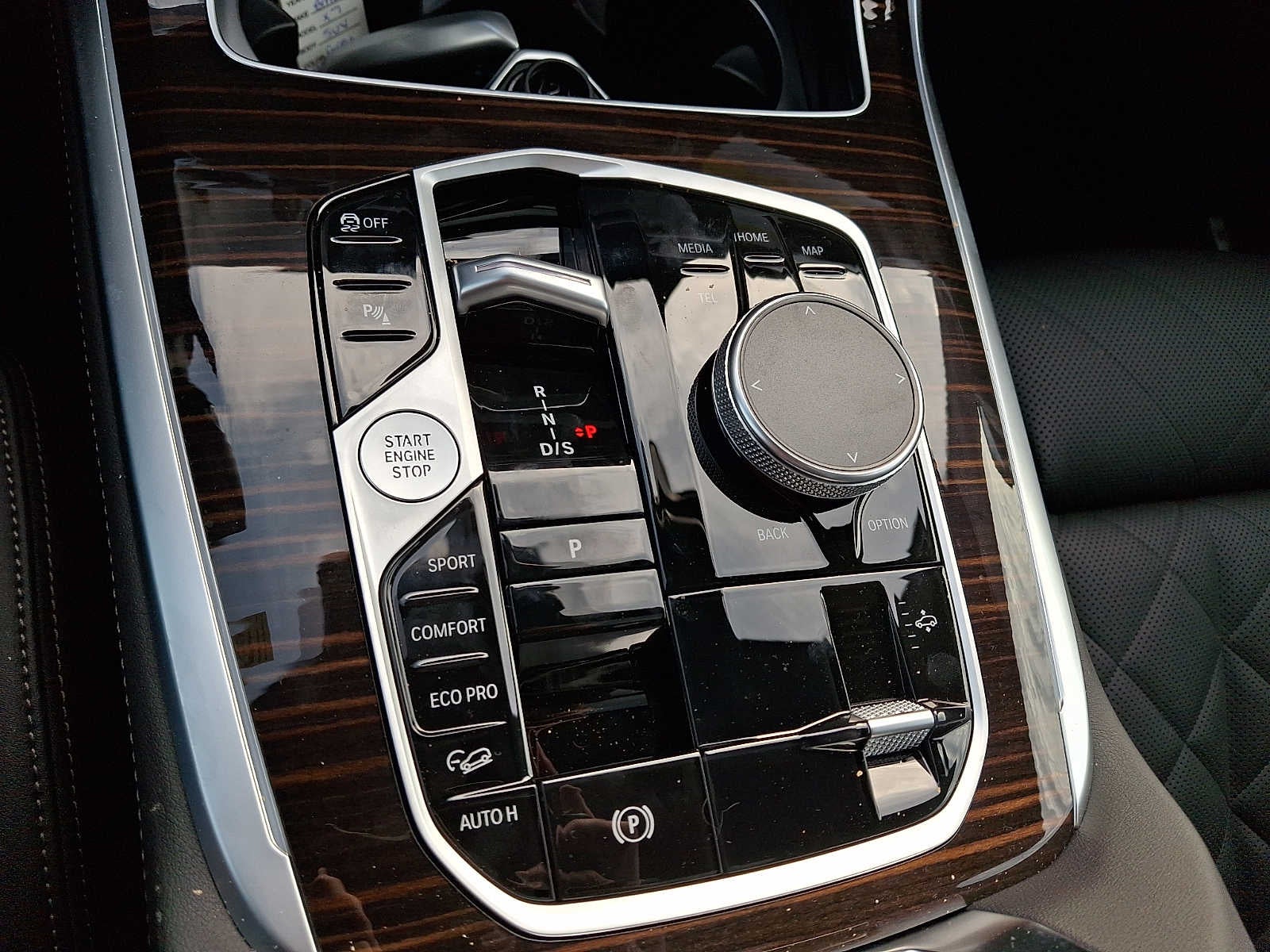 2026 BMW X7 xDrive40i Sports Activity Vehicle