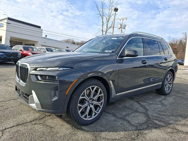 2026 BMW X7 xDrive40i Sports Activity Vehicle