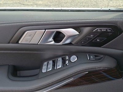 2026 BMW X7 xDrive40i Sports Activity Vehicle