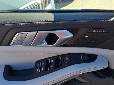 2026 BMW X7 xDrive40i Sports Activity Vehicle