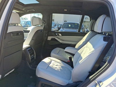 2026 BMW X7 xDrive40i Sports Activity Vehicle