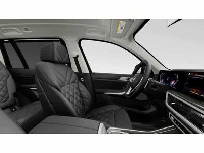 2026 BMW X7 xDrive40i Sports Activity Vehicle