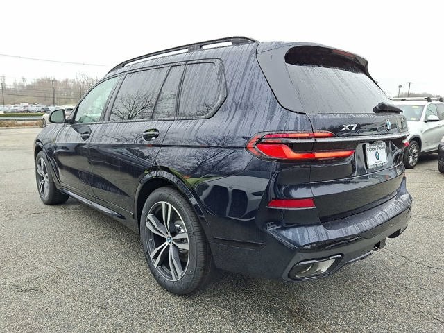 2026 BMW X7 xDrive40i Sports Activity Vehicle