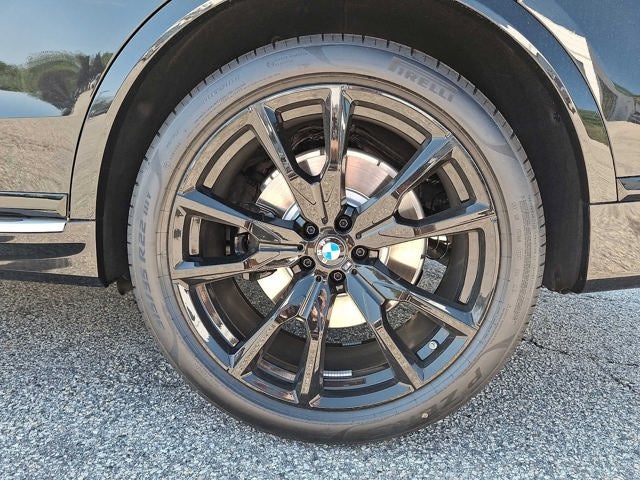 2027 BMW X7 xDrive40i Sports Activity Vehicle