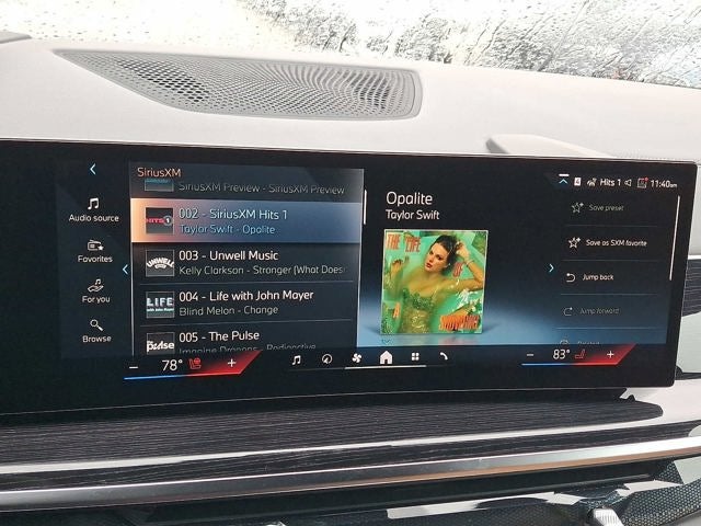 2026 BMW X7 xDrive40i Sports Activity Vehicle