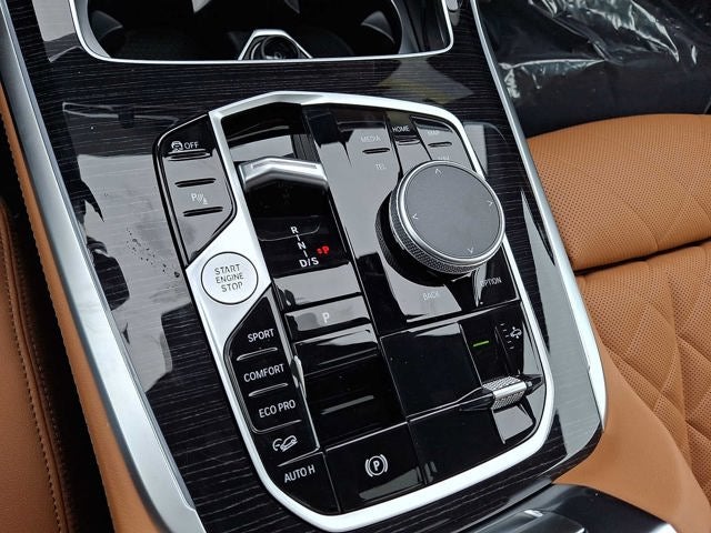 2026 BMW X7 xDrive40i Sports Activity Vehicle