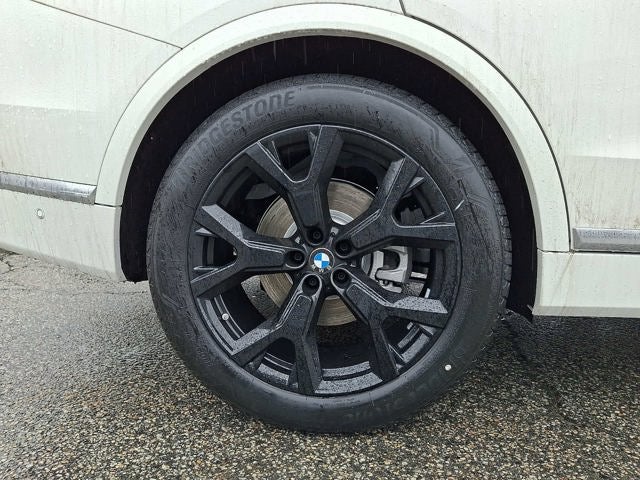 2026 BMW X7 xDrive40i Sports Activity Vehicle