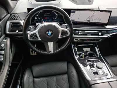 2023 BMW X7 xDrive40i Sports Activity Vehicle