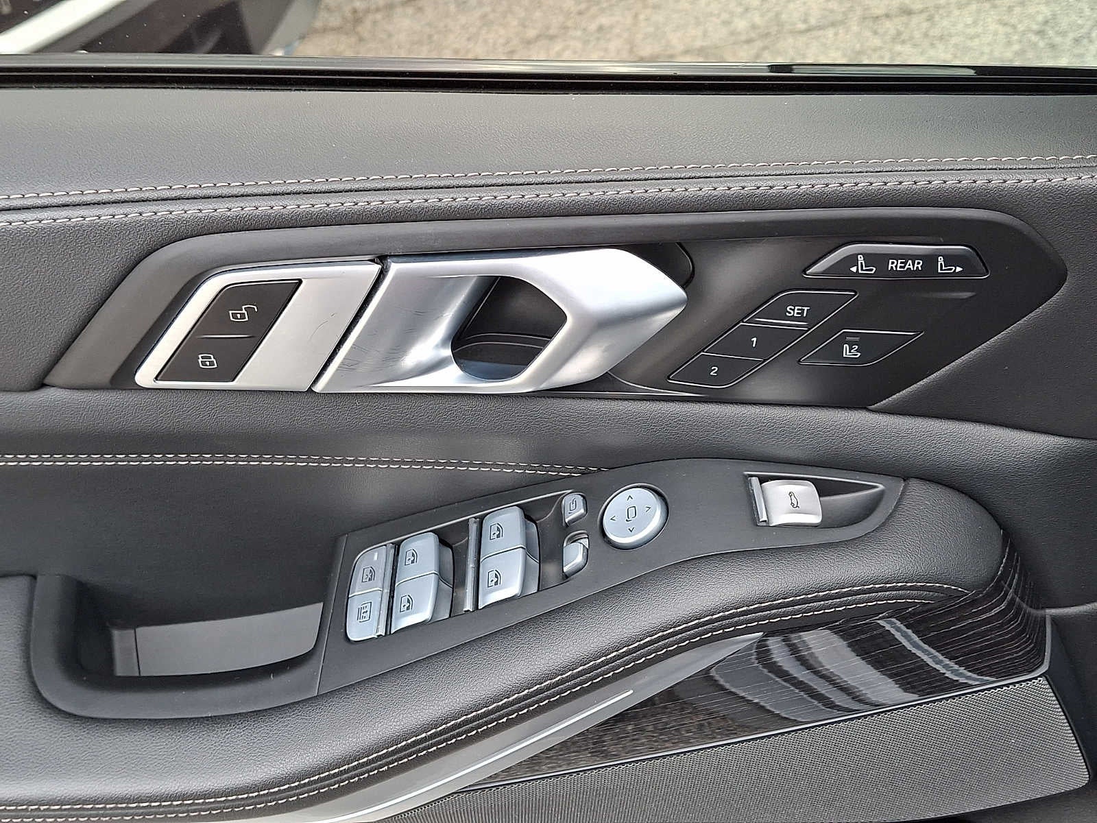 2023 BMW X7 xDrive40i Sports Activity Vehicle