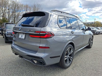 2023 BMW X7 xDrive40i Sports Activity Vehicle