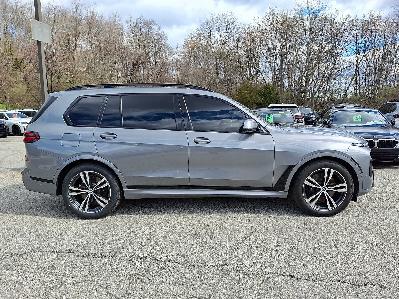 2023 BMW X7 xDrive40i Sports Activity Vehicle