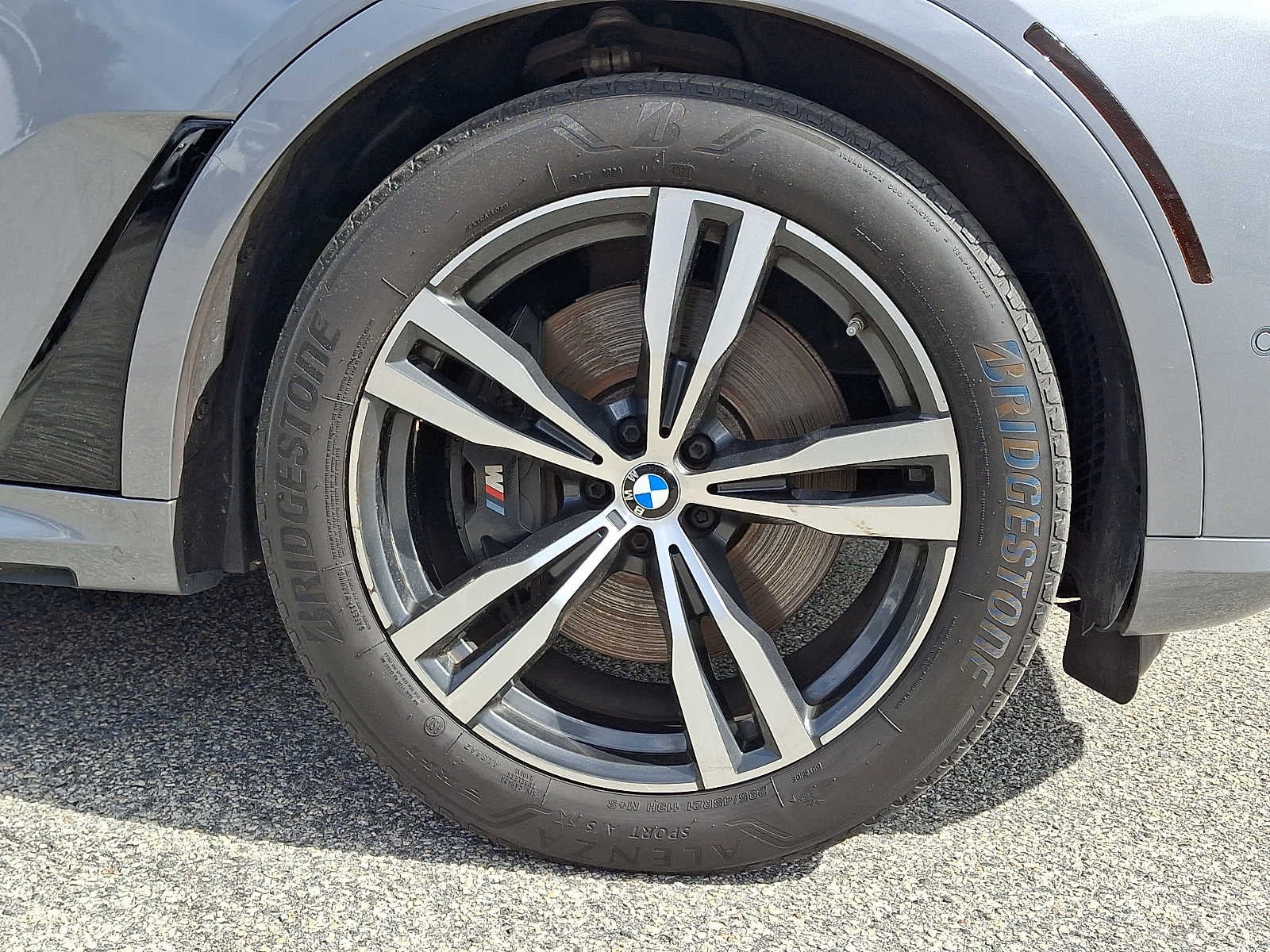 2023 BMW X7 xDrive40i Sports Activity Vehicle