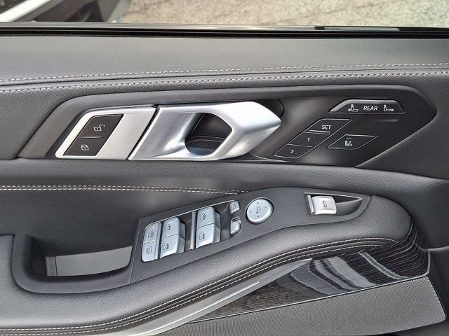 2023 BMW X7 xDrive40i Sports Activity Vehicle