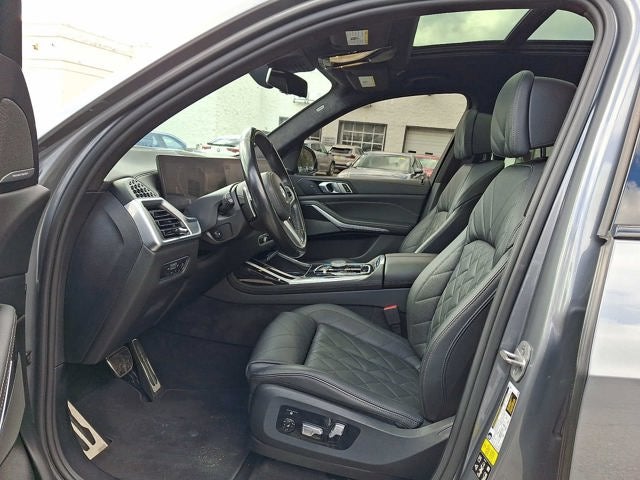 2023 BMW X7 xDrive40i Sports Activity Vehicle