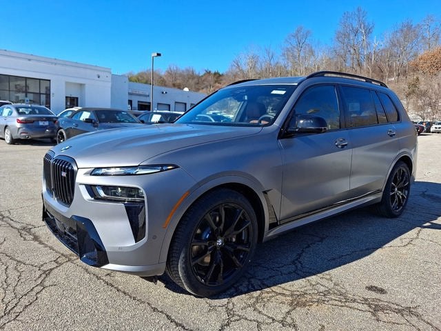 2026 BMW X7 M60i Sports Activity Vehicle