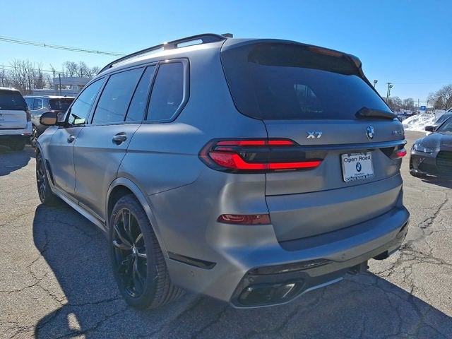 2026 BMW X7 M60i Sports Activity Vehicle