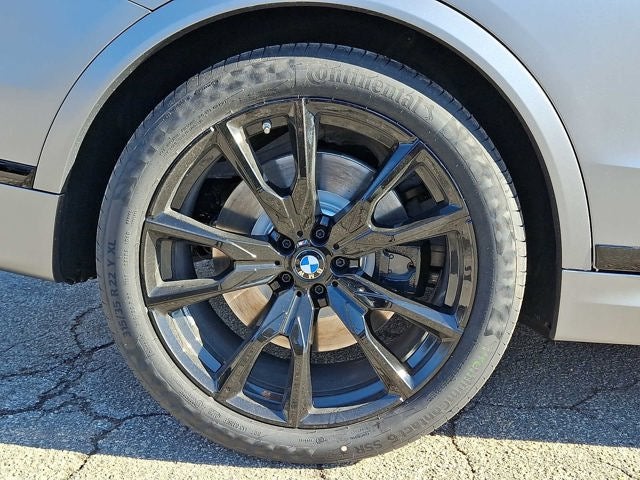 2026 BMW X7 M60i Sports Activity Vehicle