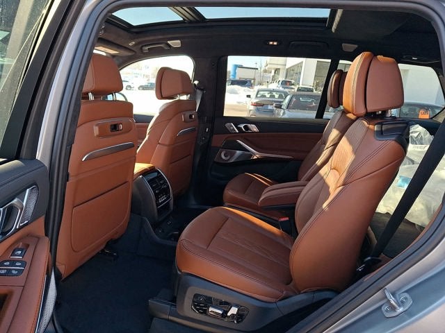 2026 BMW X7 M60i Sports Activity Vehicle