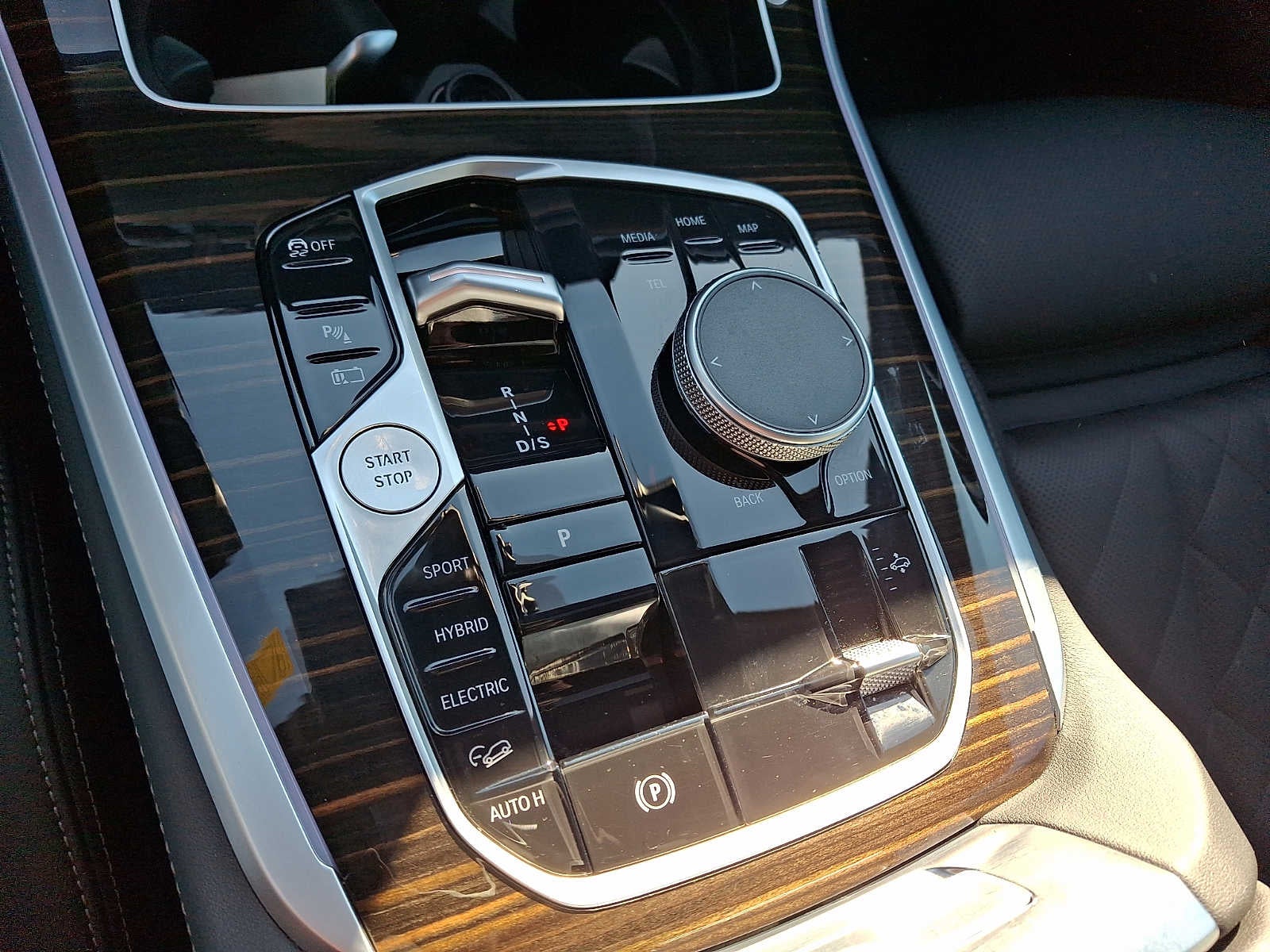 2025 BMW X5 xDrive50e Plug-In Hybrid