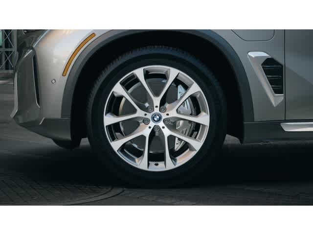 2025 BMW X5 xDrive50e Plug-In Hybrid