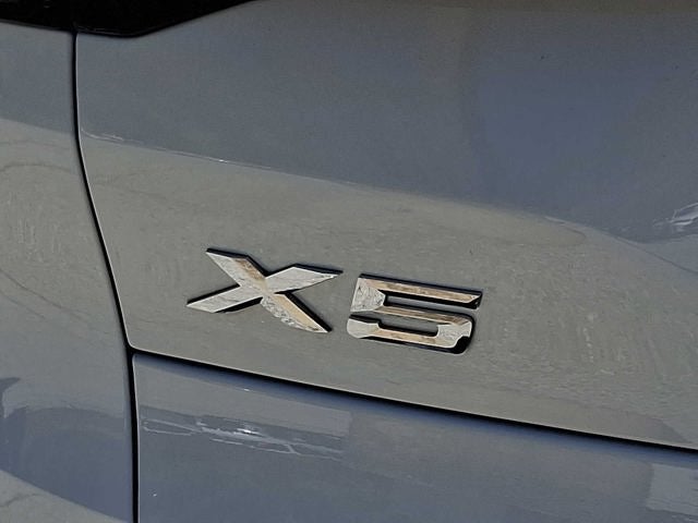 2025 BMW X5 xDrive50e Plug-In Hybrid