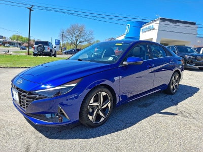 2023 Hyundai Elantra Limited IVT