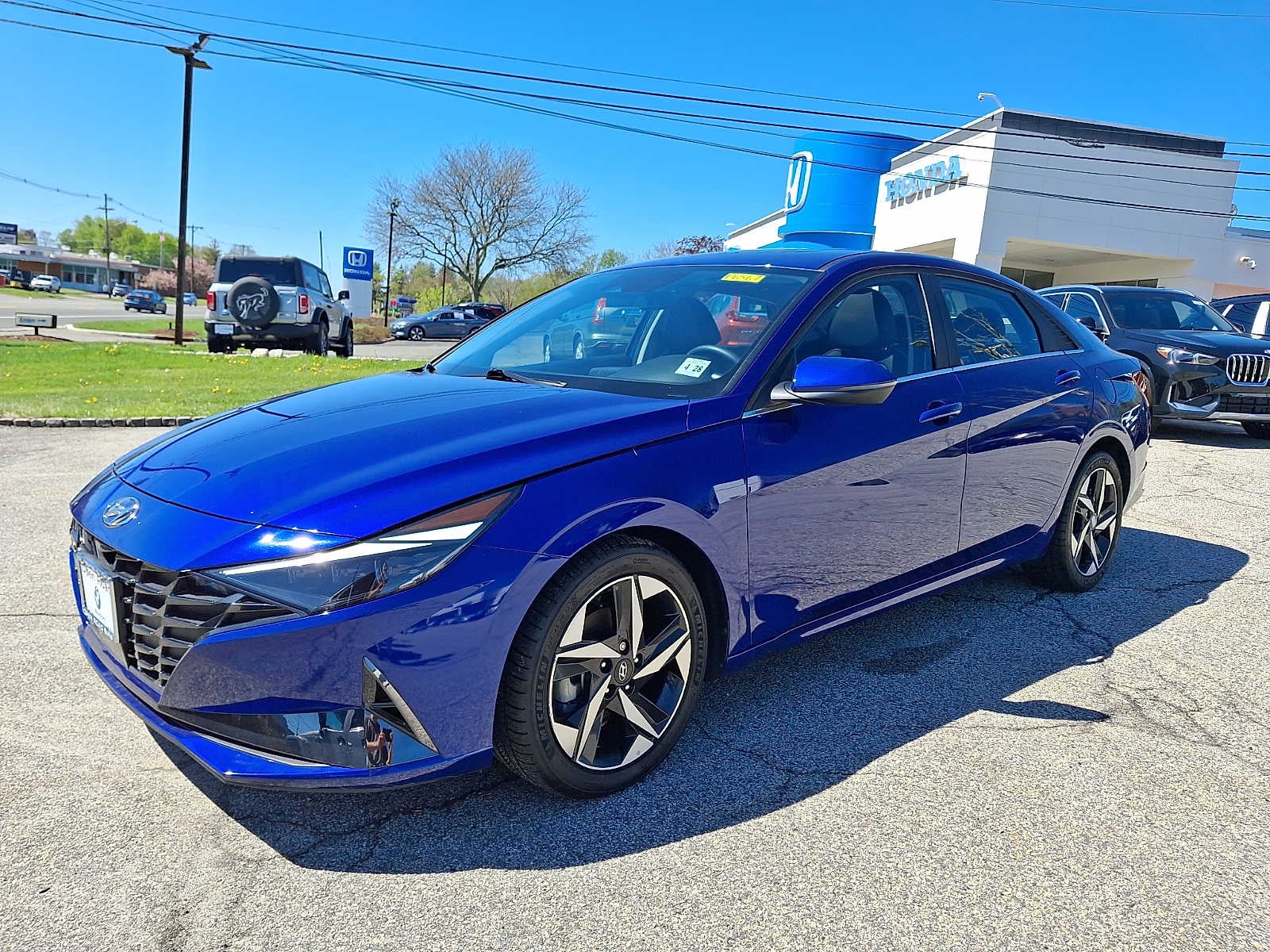 2023 Hyundai Elantra Limited IVT