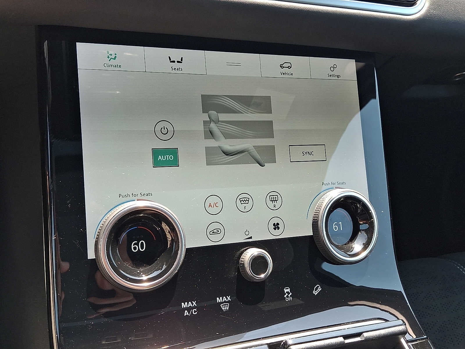 2019 Land Rover Range Rover Velar SE - Photo 15