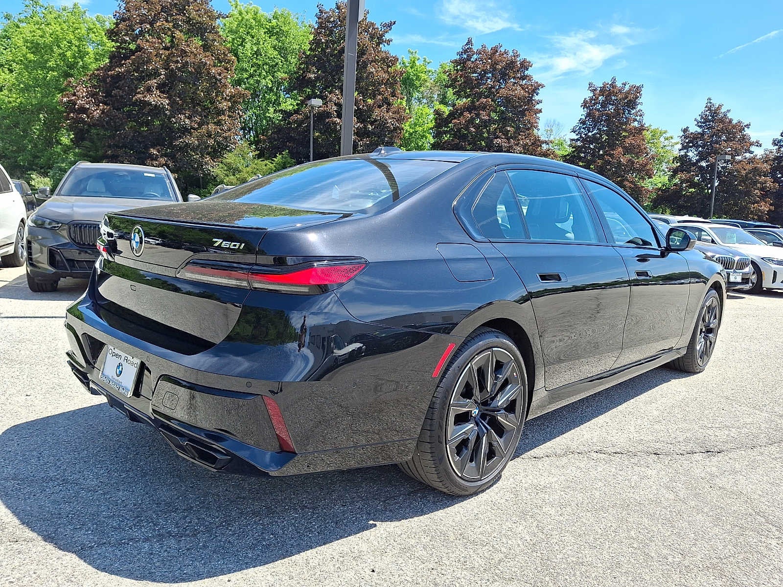 2023 BMW 7 Series 760i - Photo 6