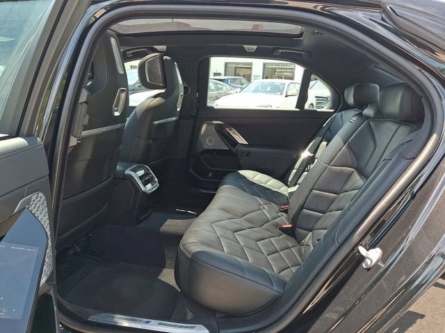 2023 BMW 7 Series 760i xDrive Sedan