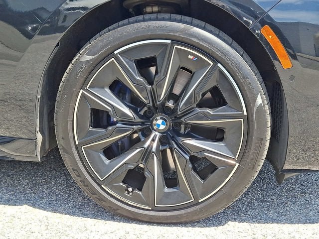 2023 BMW 7 Series 760i - Photo 40