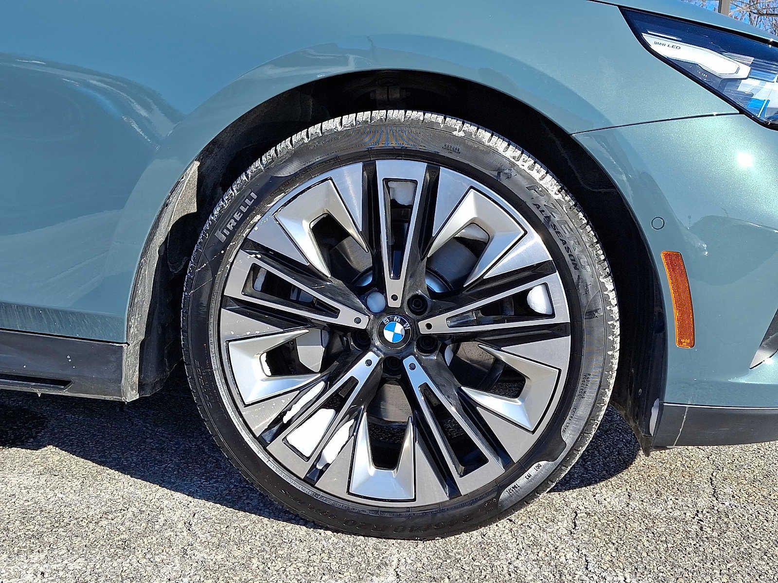 2024 BMW 5 Series 530i xDrive Sedan