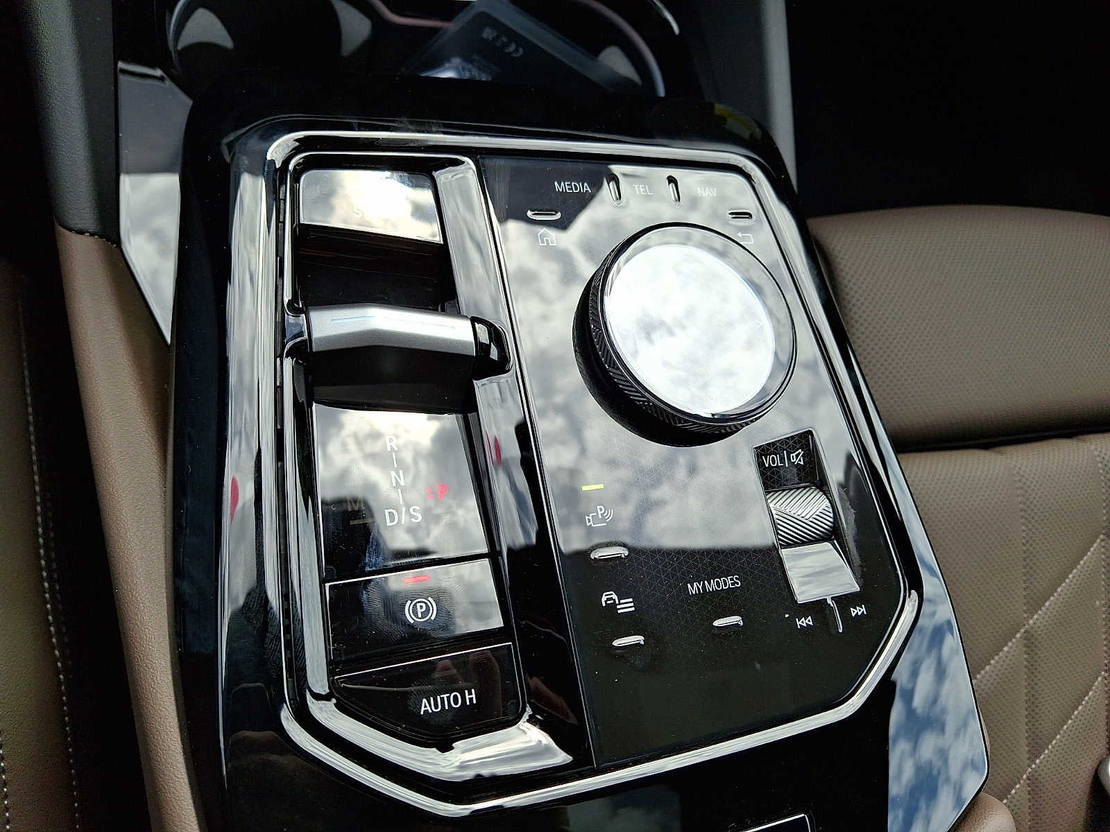2027 BMW 5 Series 530i xDrive Sedan
