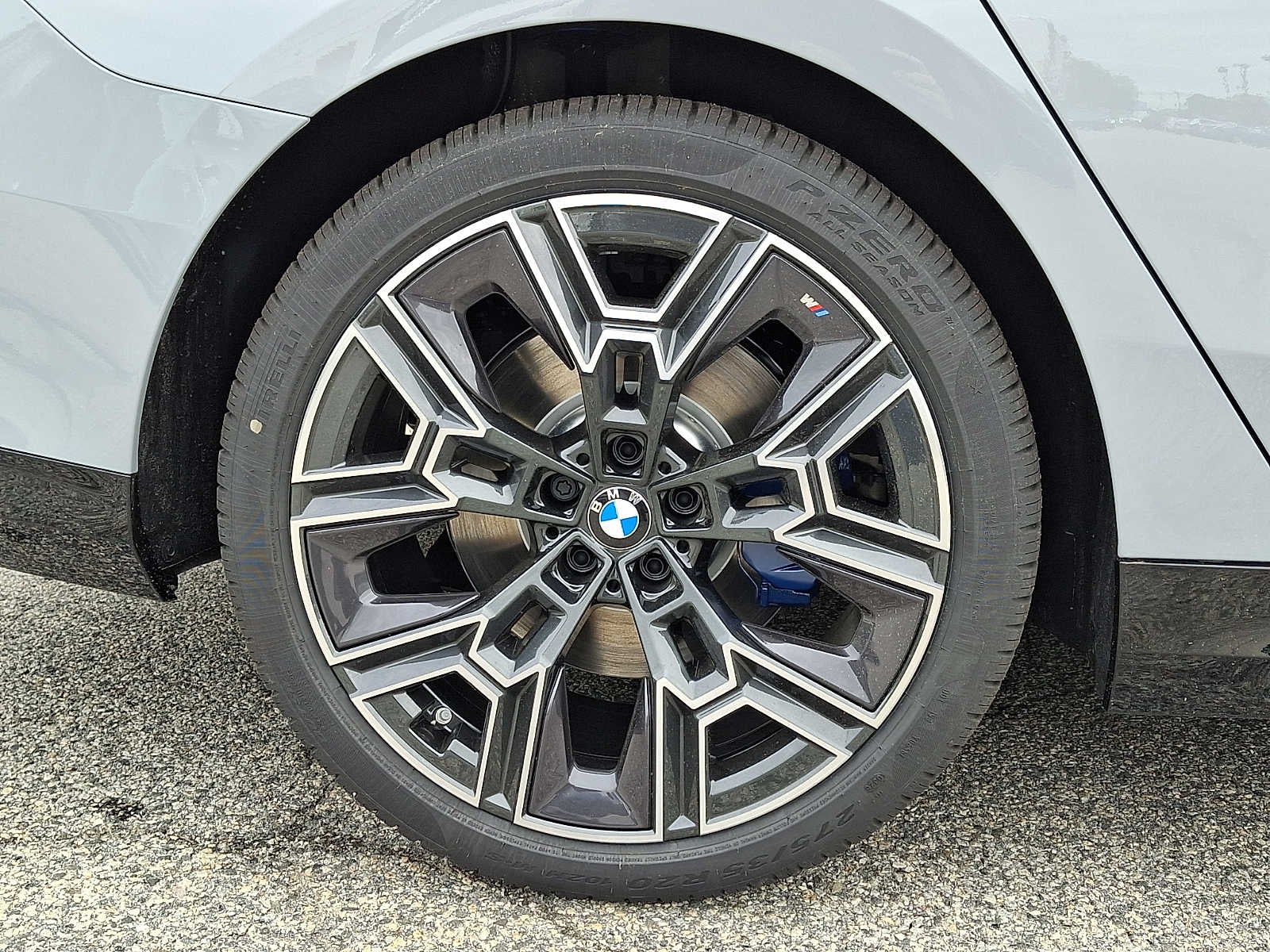 2027 BMW 5 Series 530i xDrive Sedan