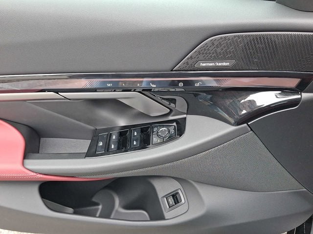 2026 BMW 5 Series 530i xDrive Sedan