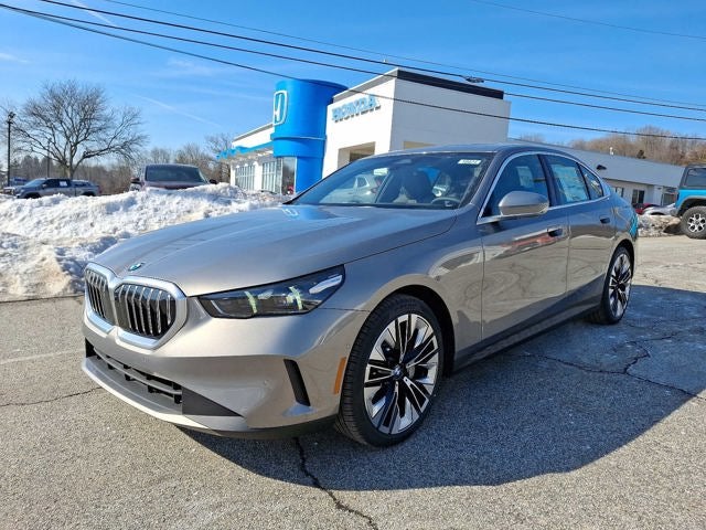 2025 BMW 5 Series 530i xDrive Sedan
